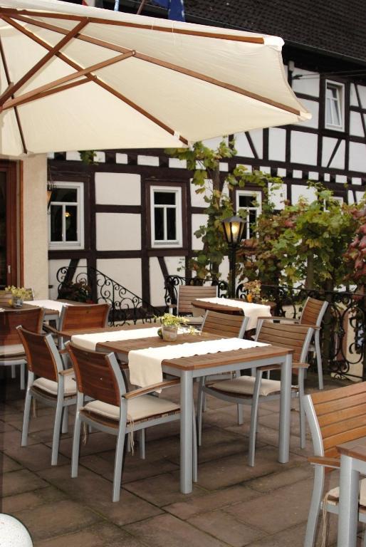 Hotel Restaurant Paradeismuehle Клингенберг-ам-Майн Экстерьер фото